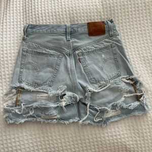 Levi ripped booty shorts
